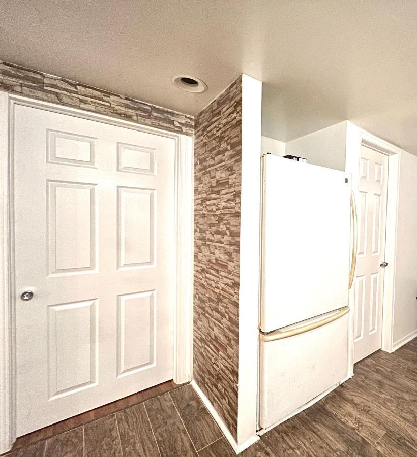 Albert Housing Windsor Ngoại thất bức ảnh