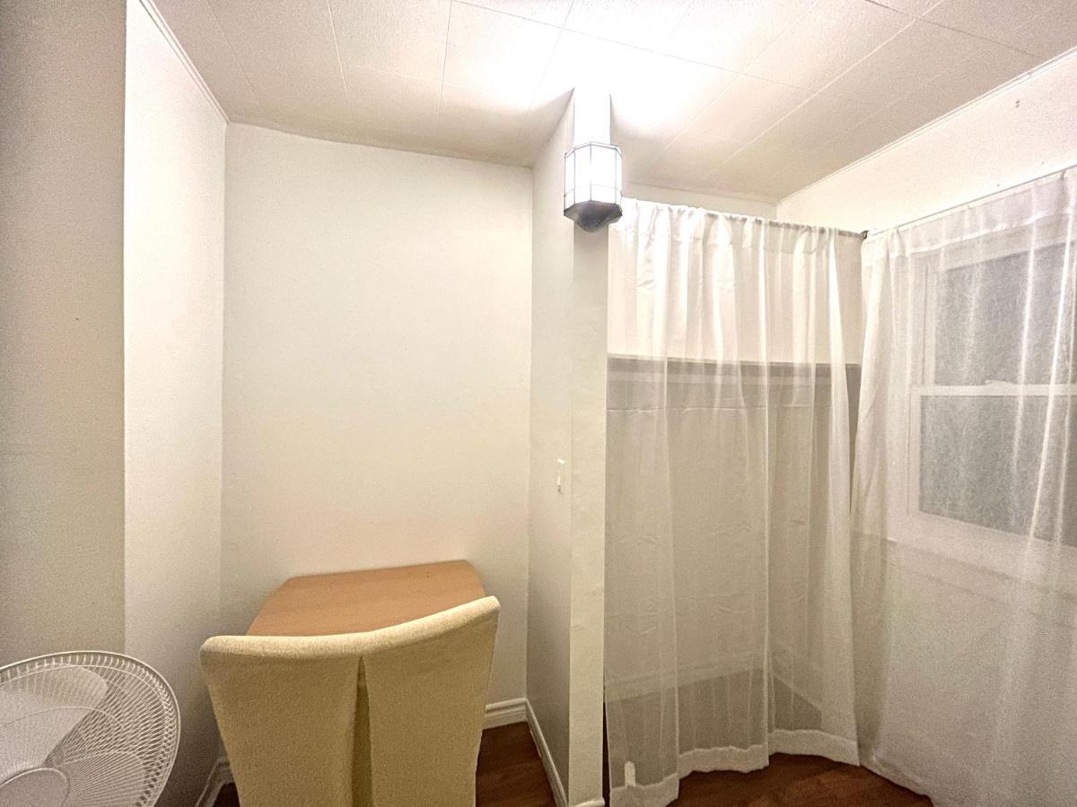 Albert Housing Windsor Ngoại thất bức ảnh