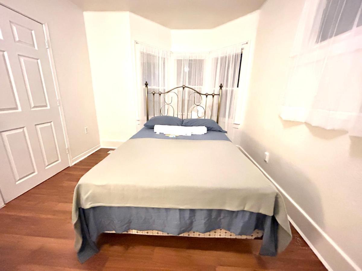 Albert Housing Windsor Ngoại thất bức ảnh